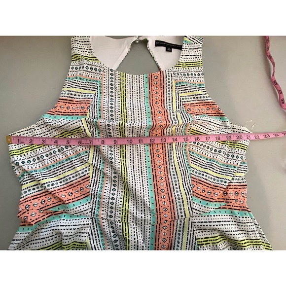 Torrid Insider Collection Womens Size 16 Border Print V Hem Dress Geometric - Picture 5 of 8